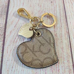 Calvin Klein signature logo hearts key ring
